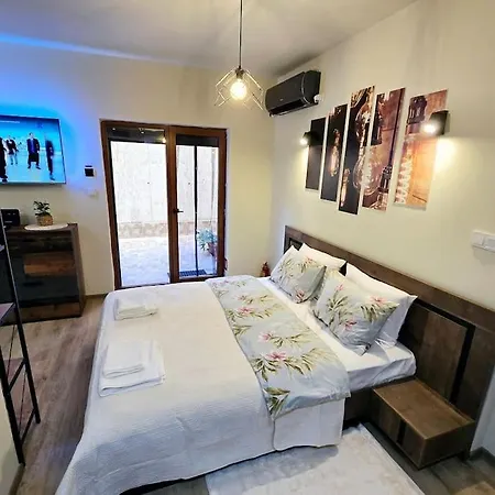 With Veranda * バンスコ